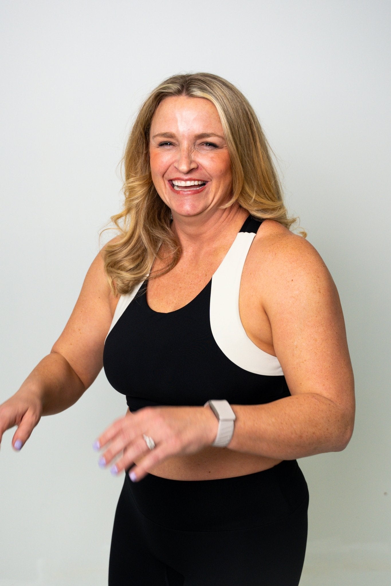NO MA'AM TWO TONE RACER BACK SPORTS BRA - No Ma'am Fit